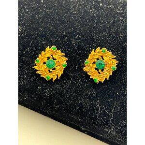 Vintage pin brooch leaf design emerald green glass  set of 2